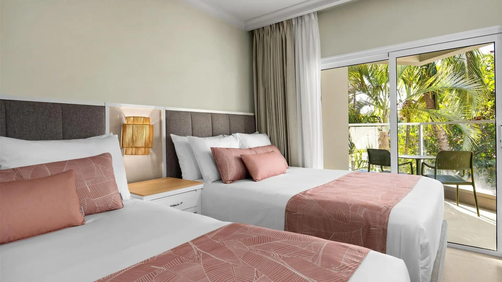 Wyndham Alltra Punta Cana All Inclusive Resort 5*,