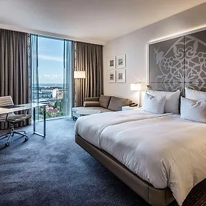 clarion-hotel-copenhagen-airport.copenhagenhotelselect.com/